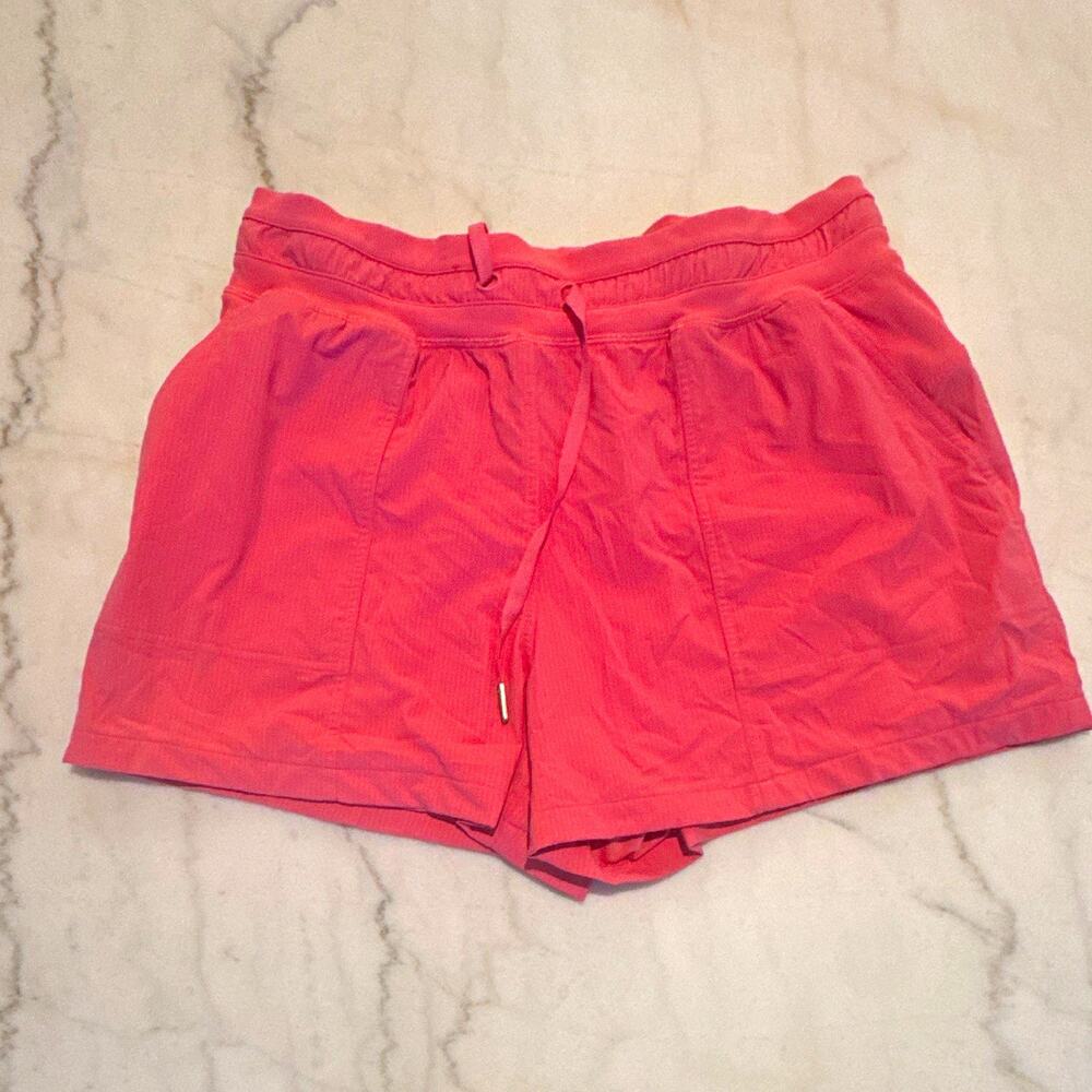Lululemon Tracker Short V Pink Drawstring Stretch Knit Nylon size 10 0173